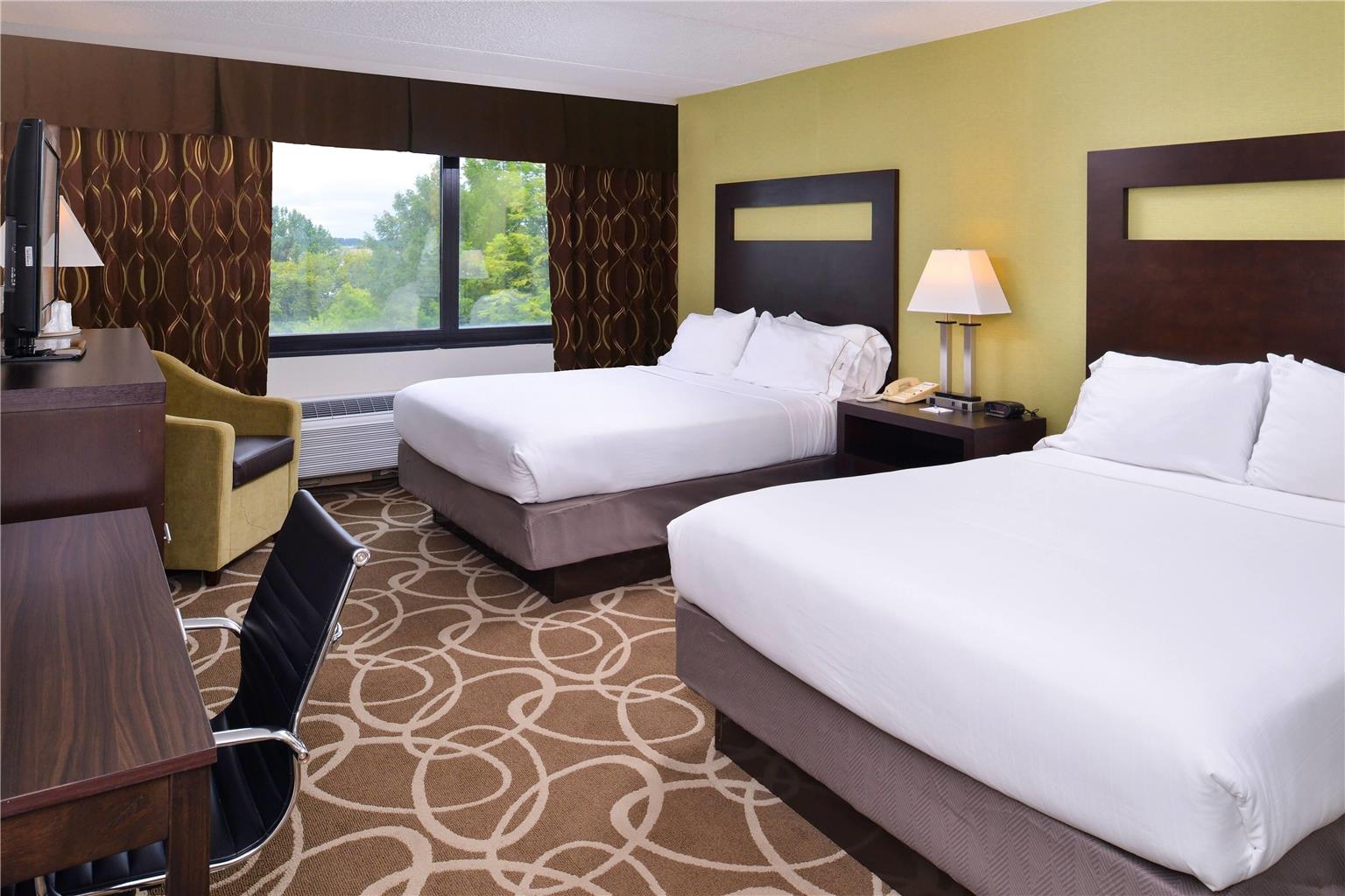 Elimwood Hotel a Ramada by Wyndham - photo 8