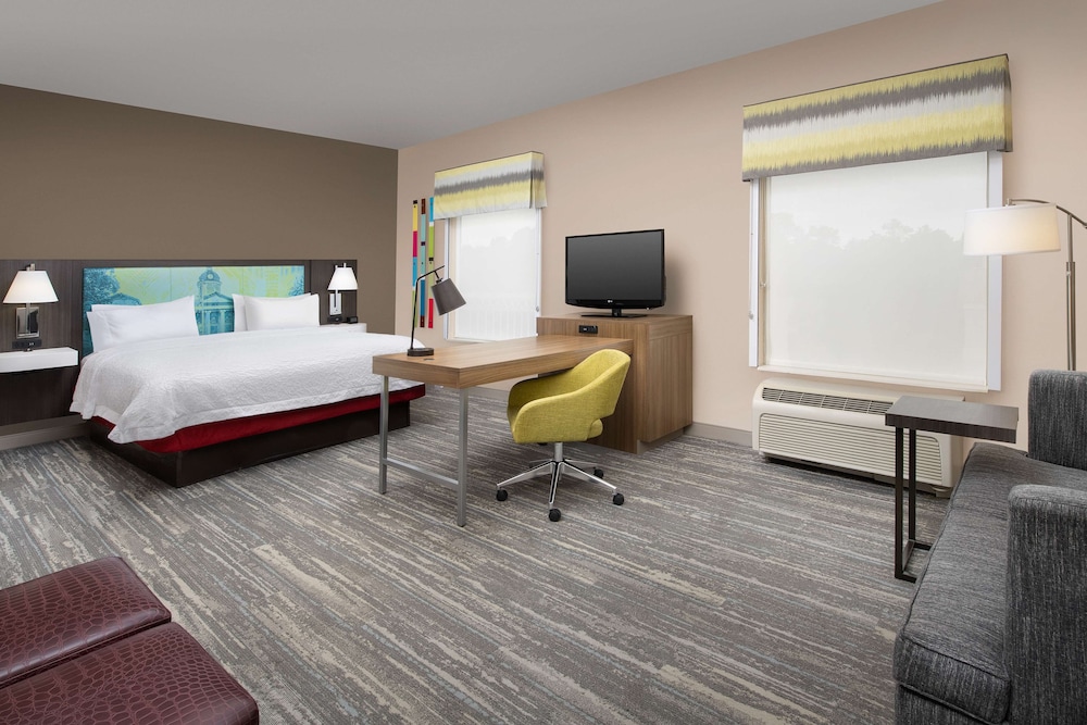 Hampton Inn & Suites Lake City - photo 15