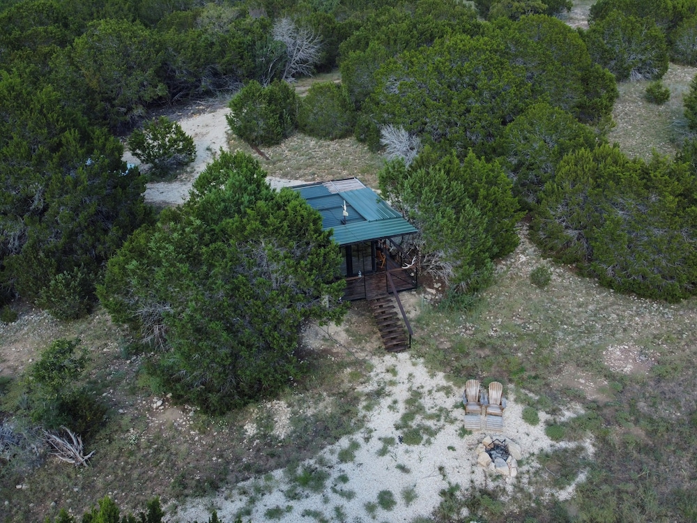 Lost Horizon Texas - last minute hotel in Kempner