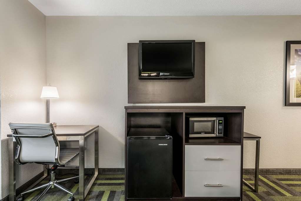 Quality Inn Grove City Columbus South - photo 18