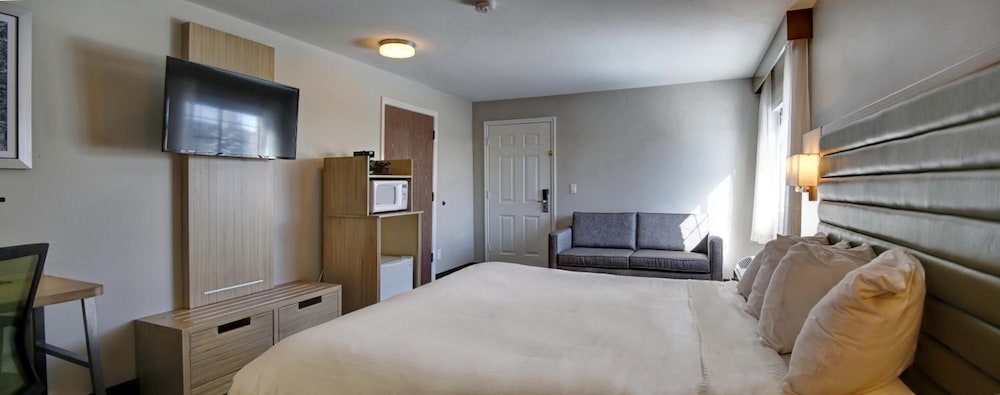 GreenTree Inn Flagstaff - photo 9