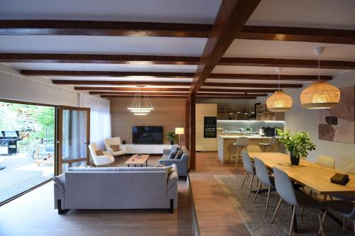 DAY DREAM HOUSE pur si simplu minunata Rezerva acum — 4-Star Luxury Hotel in Breaza, Romania