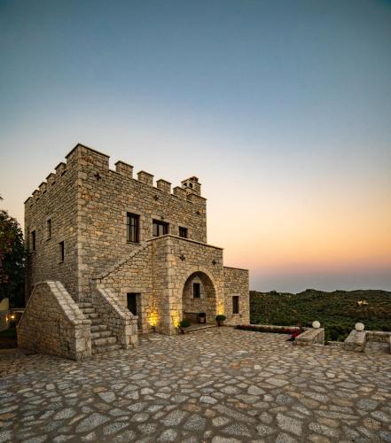 Cassiopeia's Castle — 4-Star Luxury Hotel in Gytheio, Greece