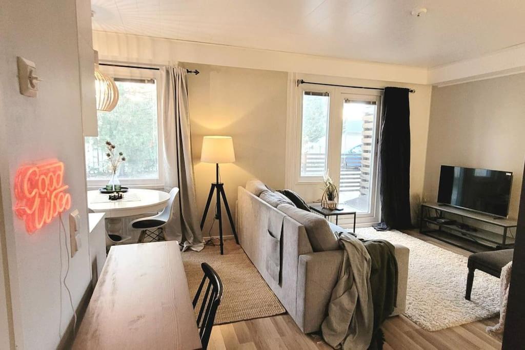 Modern apartment with free parking & sauna — 4-Star Luxury Hotel in Yloejaervi, Finland