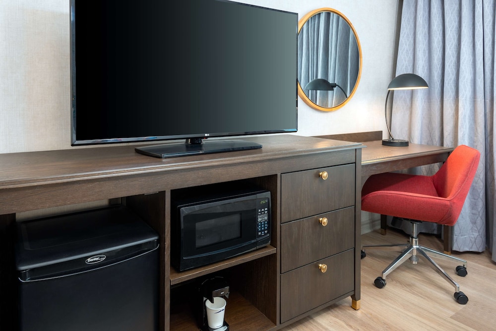 Hampton Inn Buffalo Williamsville - photo 15