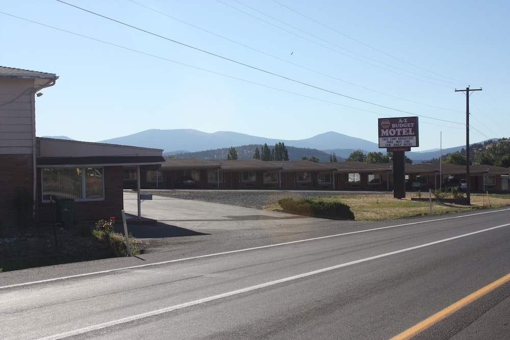 A 1 Budget Motel - photo 100