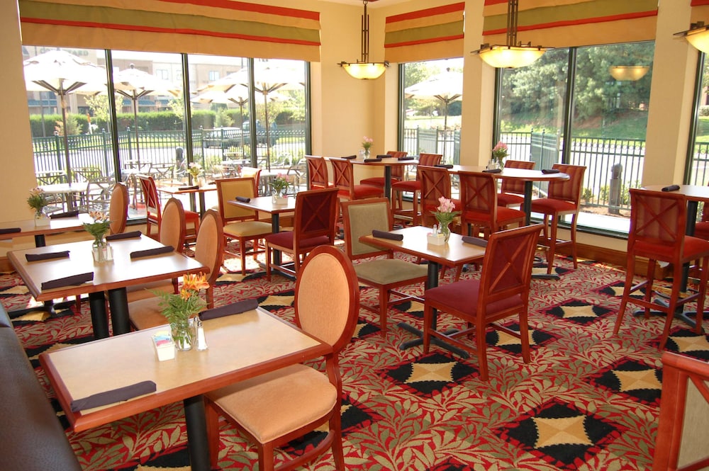 Hilton Garden Inn Bowling Green - photo 64