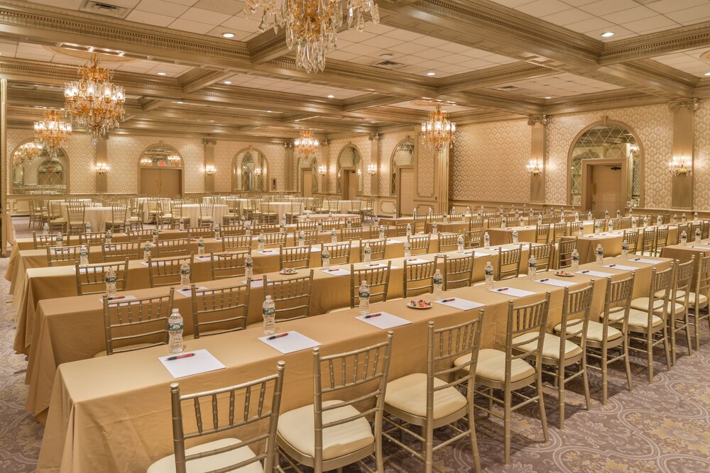 Madison Hotel - photo 53
