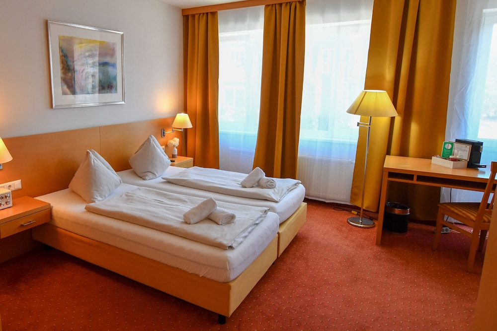RoomRent55 in Villach, Austria