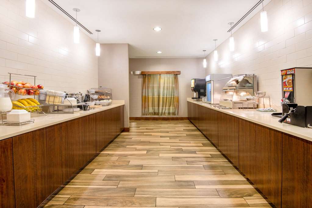 La Quinta Inn & Suites by Wyndham Durango - photo 26