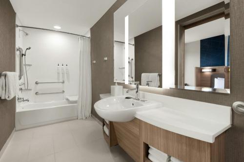 SpringHill Suites by Marriott Kanab - photo 17