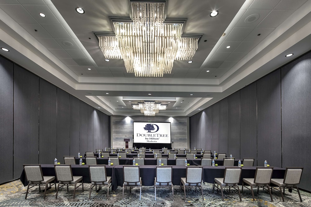 DoubleTree by Hilton Hotel Modesto - photo 44