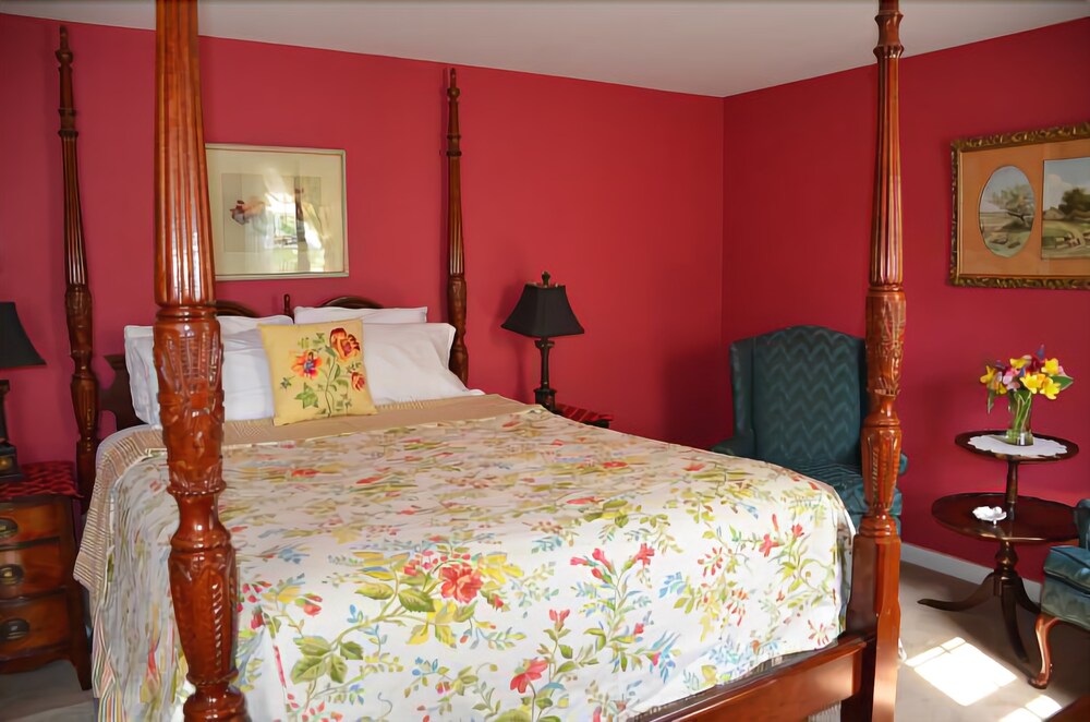 Thornewood Inn & Restaurant - photo 14
