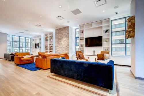 The Ritz Plaza - photo 14