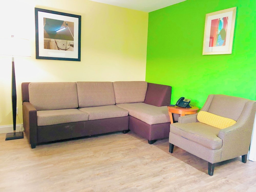 Classic Suites - photo 6