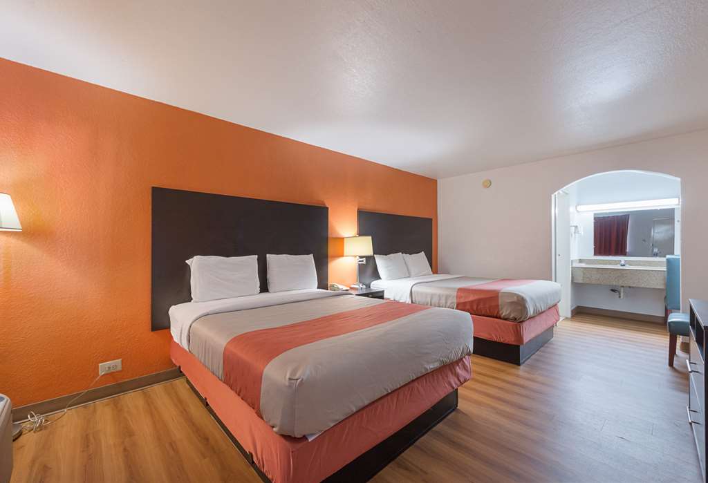 Motel 6 San Antonio TX I10 West - photo 8