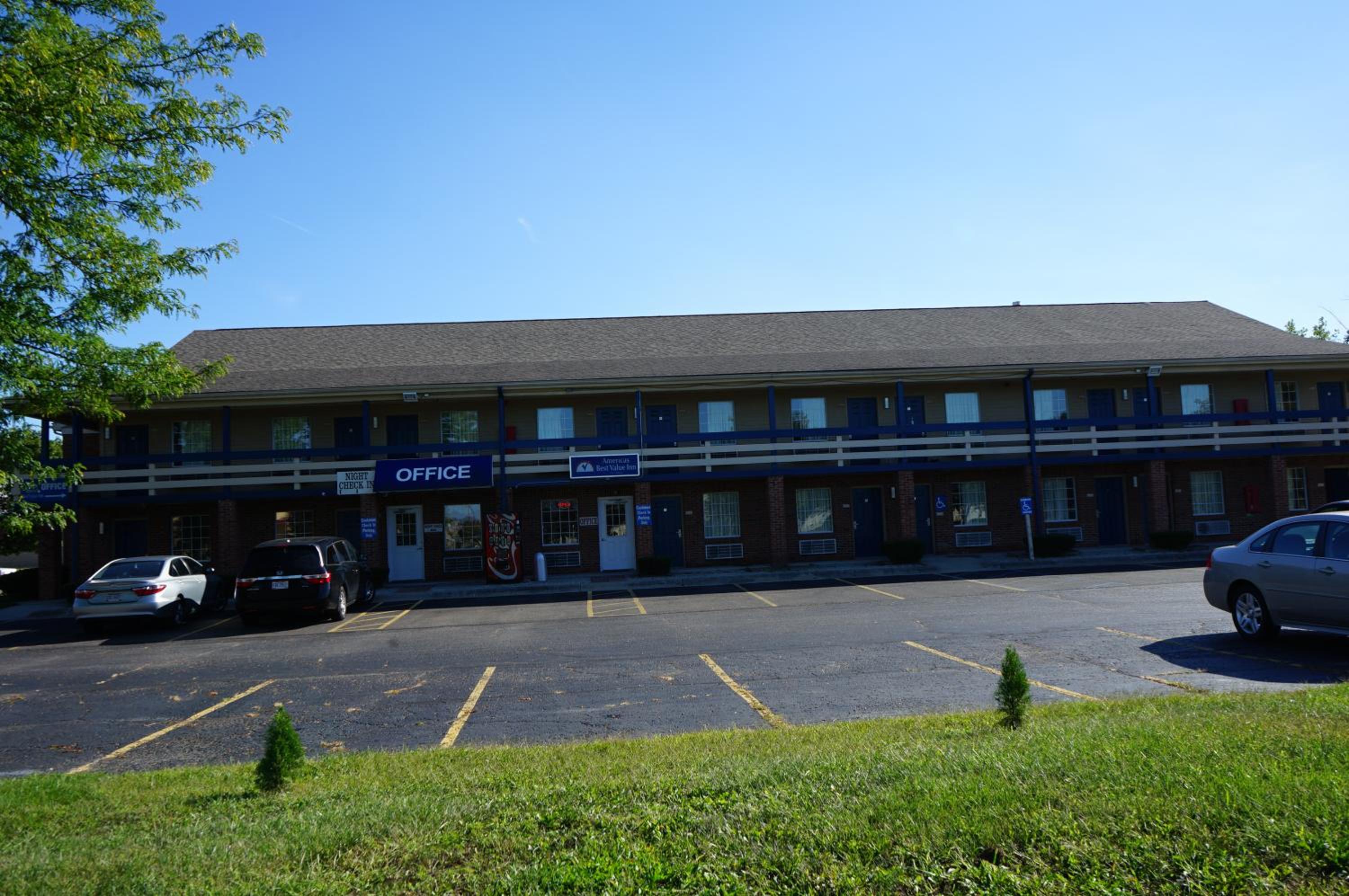 Americas Best Value Inn Maumee Toledo - photo 17