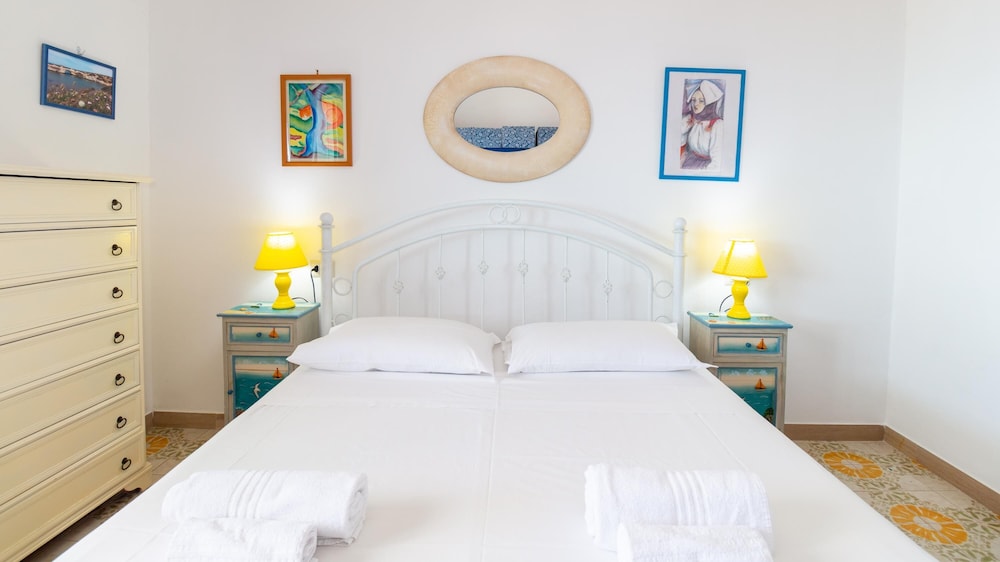 Panorama Blu in S Archittu — 4-Star Luxury Hotel in Cuglieri, Italy