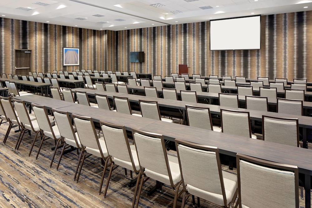 Courtyard by Marriott Dallas Downtown Reunion District - photo 25