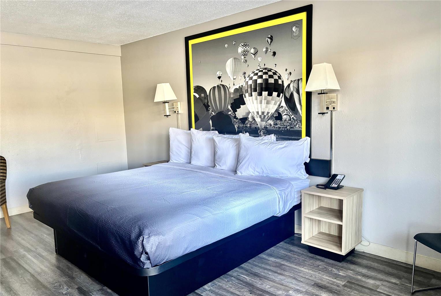 Super 8 by Wyndham Albuquerque Downtown - photo 7