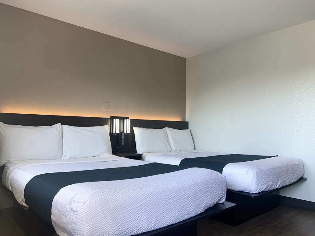 Motel 6 Tulare CA - photo 9