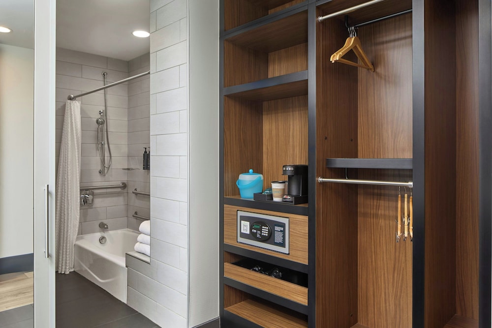 Aloft Raleigh - photo 49