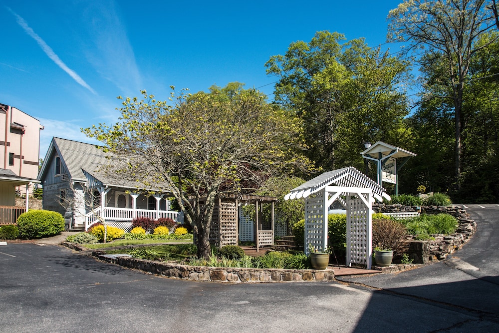 Boxwood Lodge - photo 69