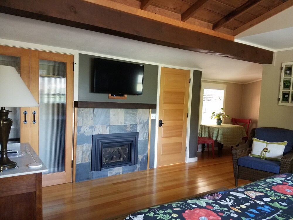 China Creek Cottages - photo 20
