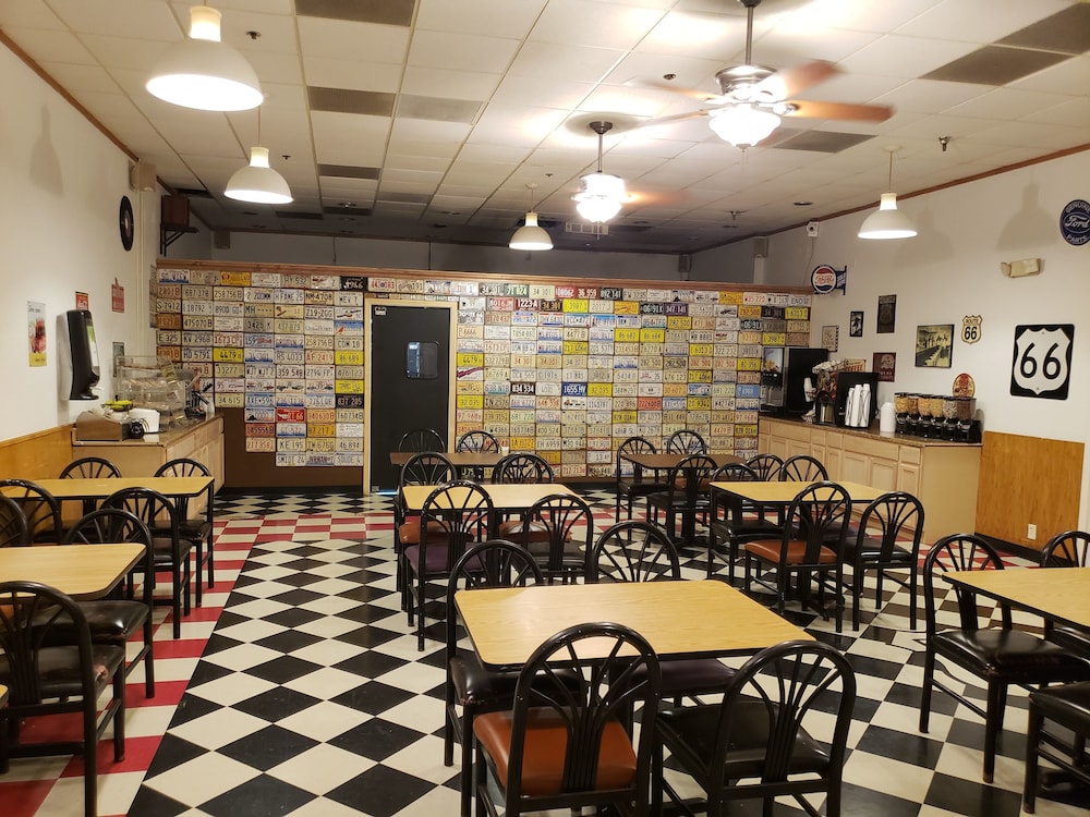 Route 66 Hotel Springfield Illinois - photo 2