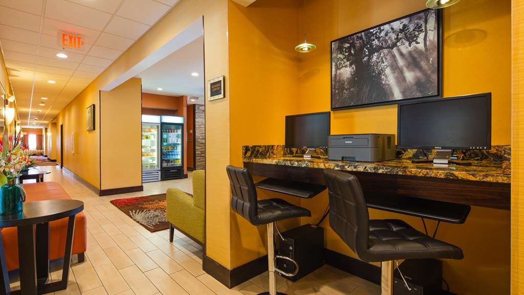 Best Western Plus Whitewater Inn - photo 8