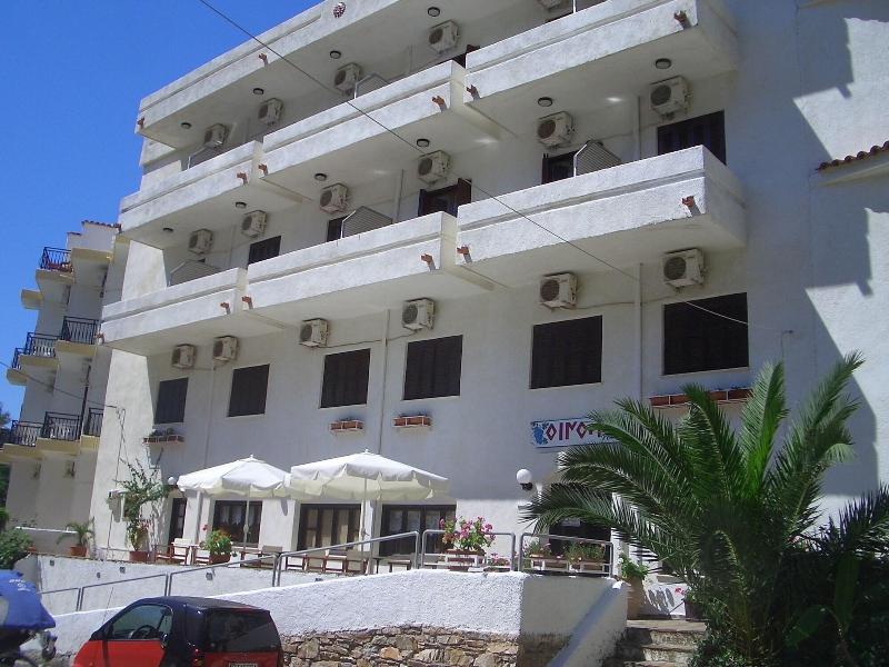 Oinoi Hotel — Agios Kirykos — photo 5