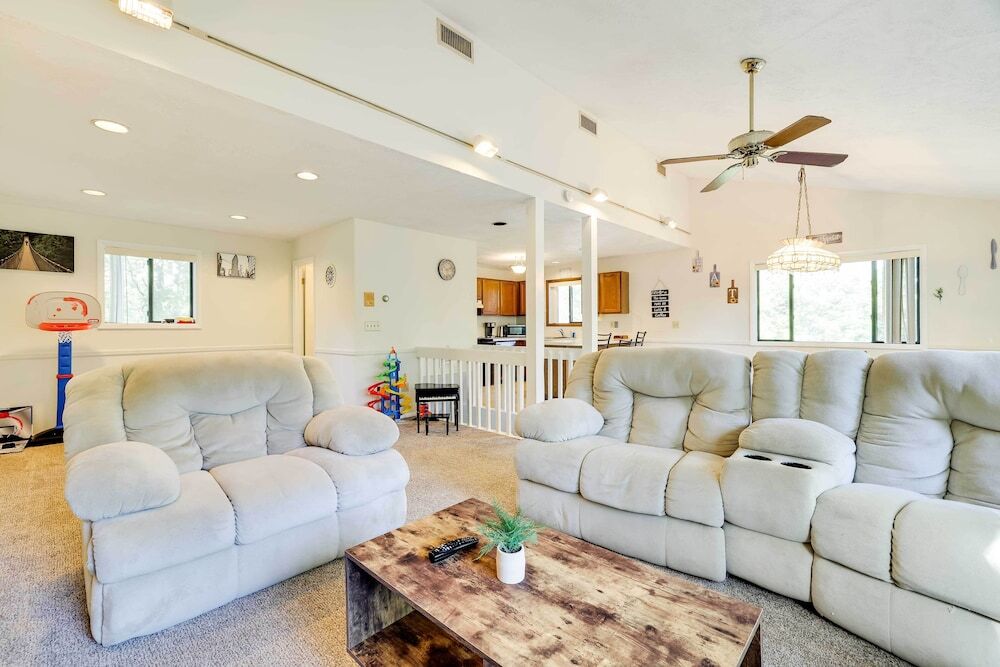 Charming Long Pond Getaway W Community Perks — Mount Pocono