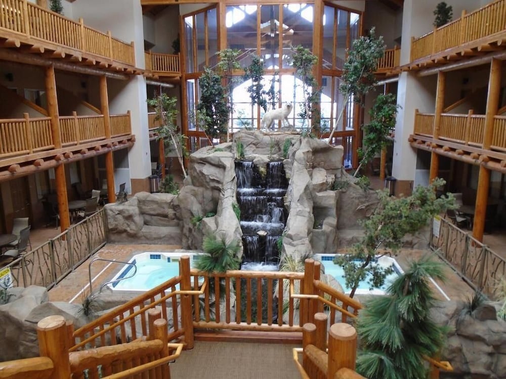 Casper C'mon Inn Hotel & Suites - photo 34