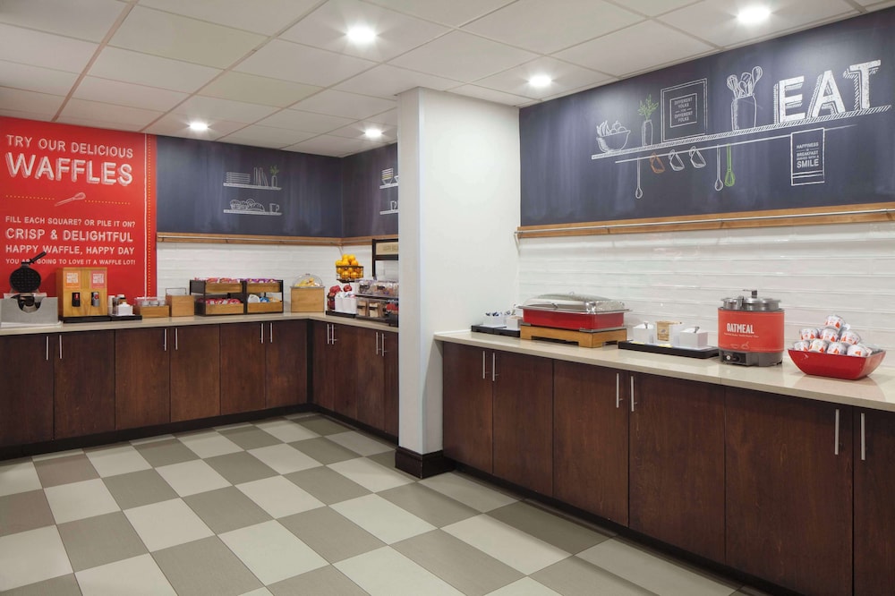 Hampton Inn Charleston Southridge - photo 41