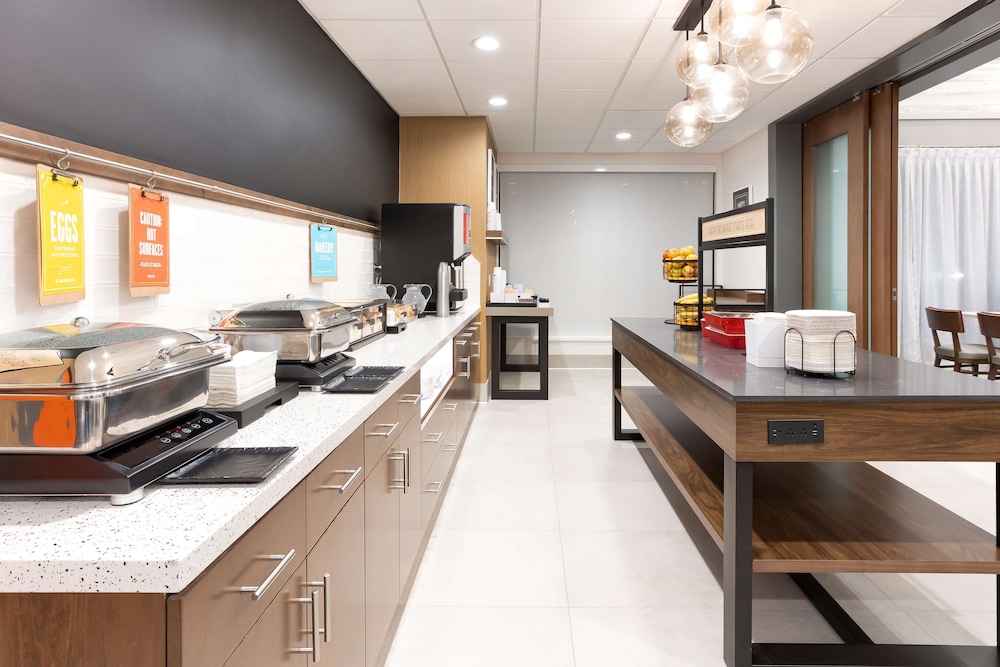 Hampton Inn & Suites by Hilton Santa Rosa Sonoma Wine Country - photo 42