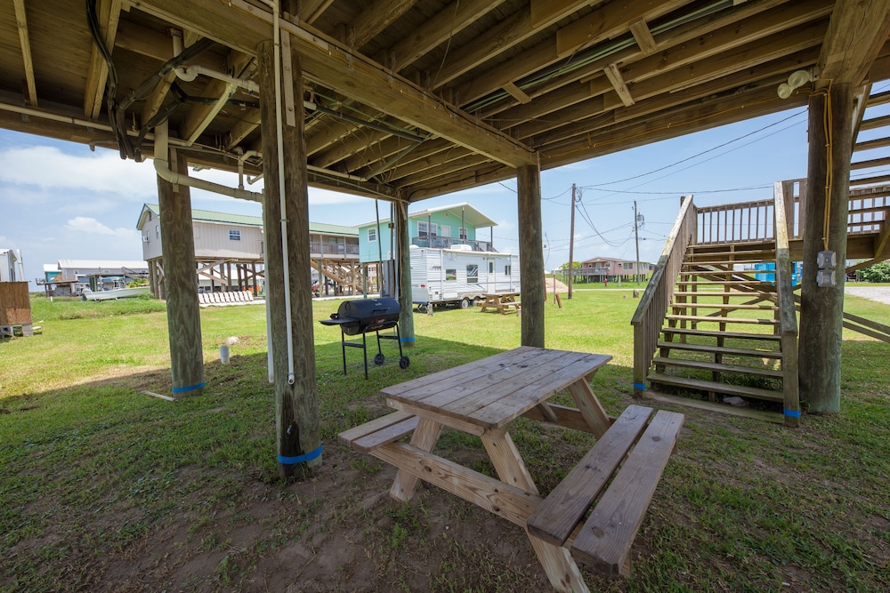 Blue Dolphin Inn and Cottages - photo 27