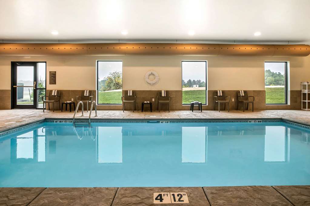 Comfort Inn and Suites Ames near ISU Campus - photo 18