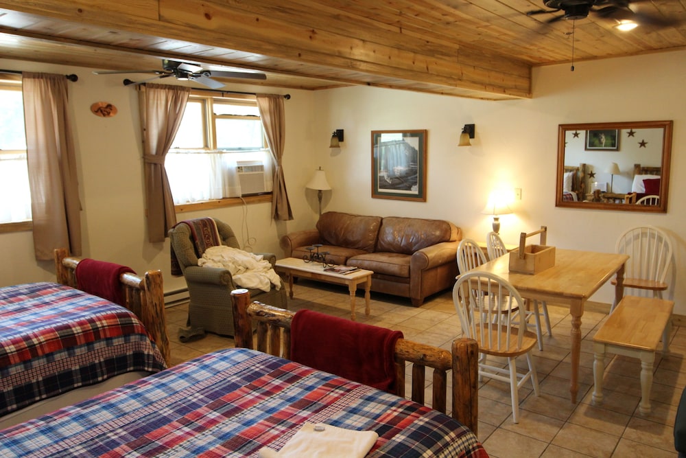 The Historic Wapiti Lodge - photo 148