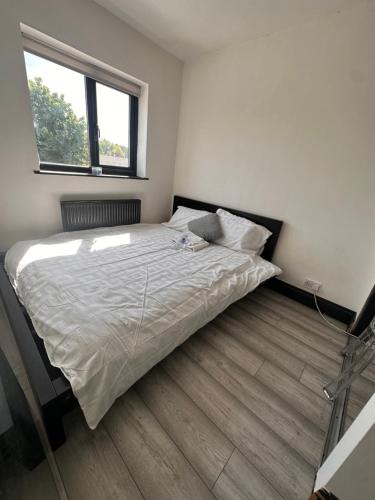 Spacious Double near Train Station - last minute hotel in Birmingham