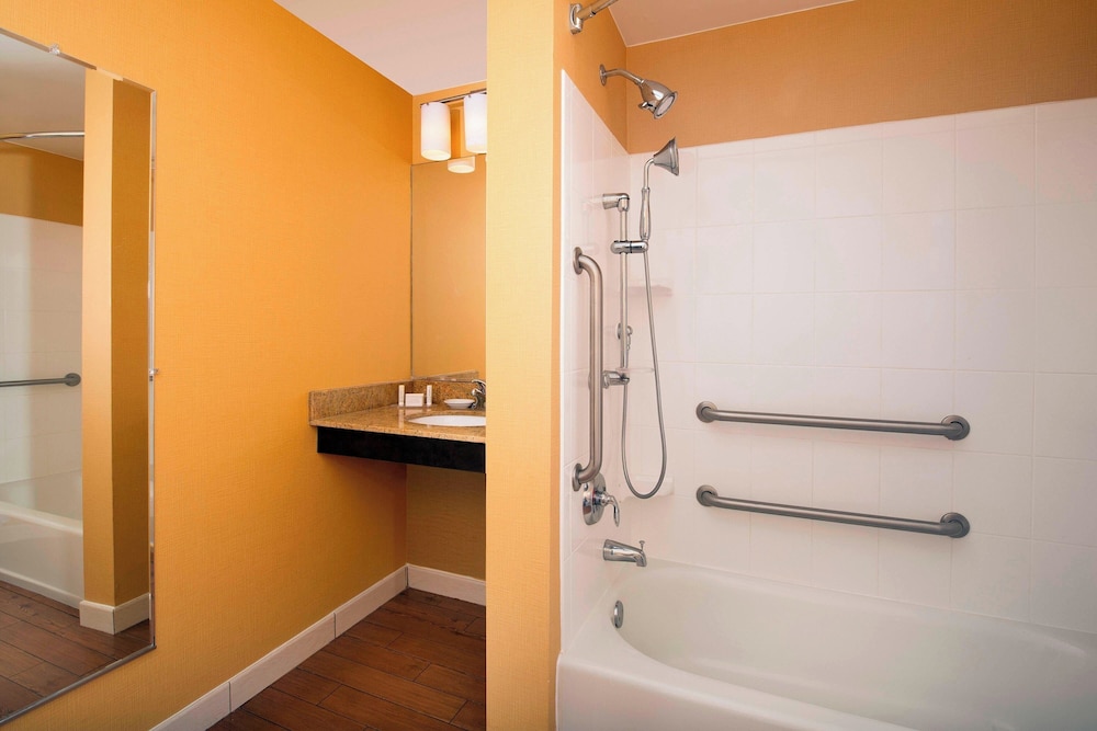 TownePlace Suites by Marriott Lexington Park Patuxent River Naval Air Station - photo 12