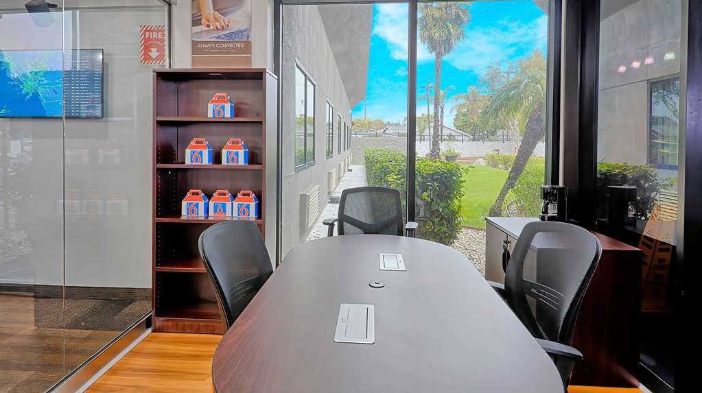 Motel 6 Los Angeles CA Los Angeles LAX - photo 32
