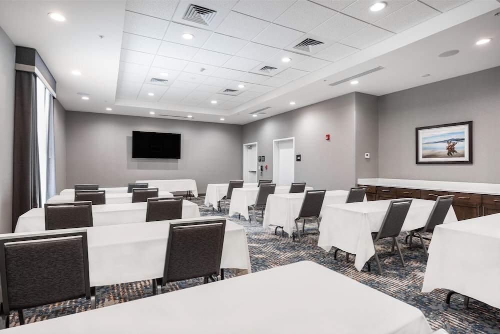 Hampton Inn & Suites Logan - photo 56