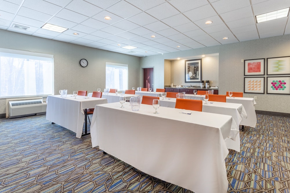 Holiday Inn Express & Suites White Haven Poconos by IHG - photo 28