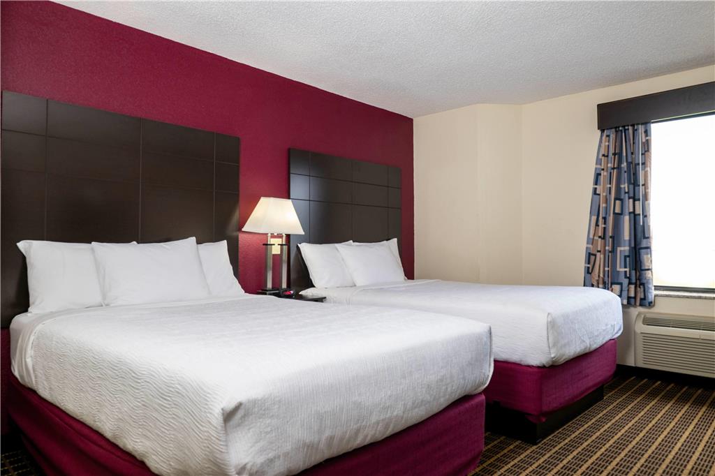 Baymont Inn & Suites by Wyndham Mukwonago - photo 21