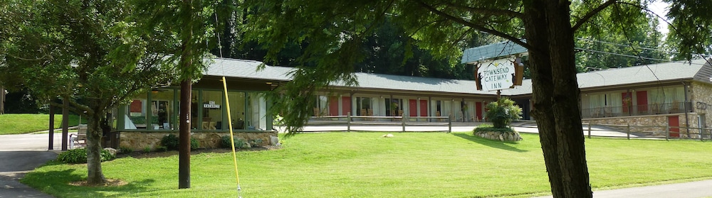 Townsend Gateway Inn - photo 29