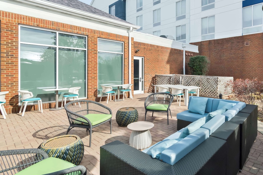 Hilton Garden Inn Lexington Georgetown - photo 57