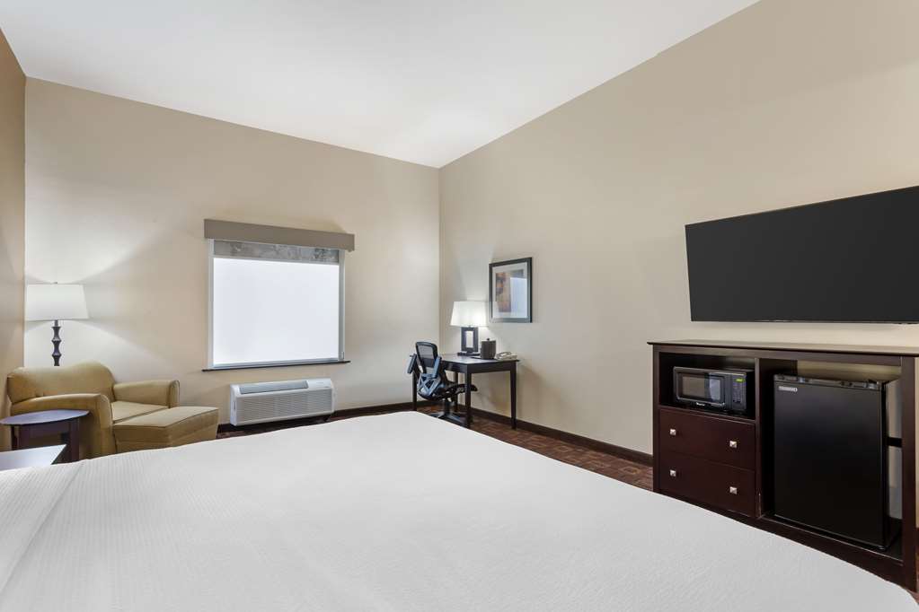 Best Western Plus Goliad Inn & Suites - photo 28
