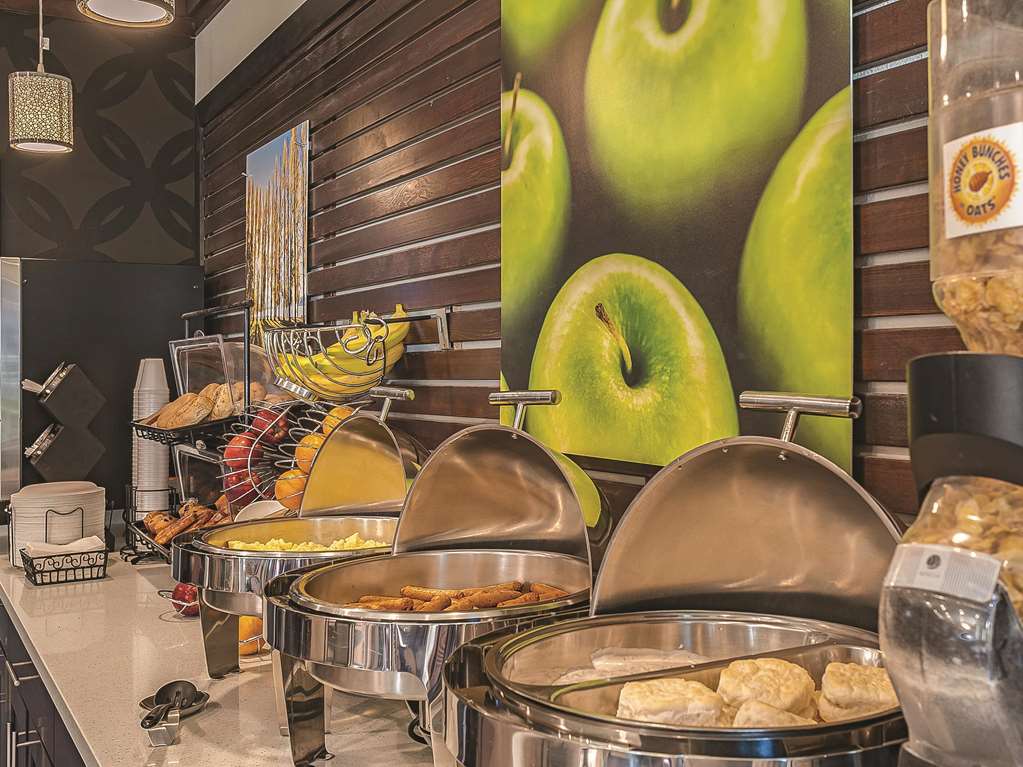 La Quinta Inn by Wyndham Olympia Lacey - photo 41