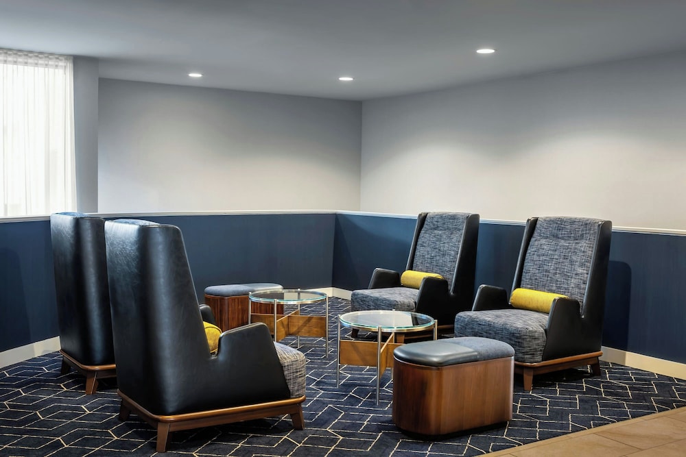 Courtyard by Marriott Minneapolis St. Paul Airport - photo 2