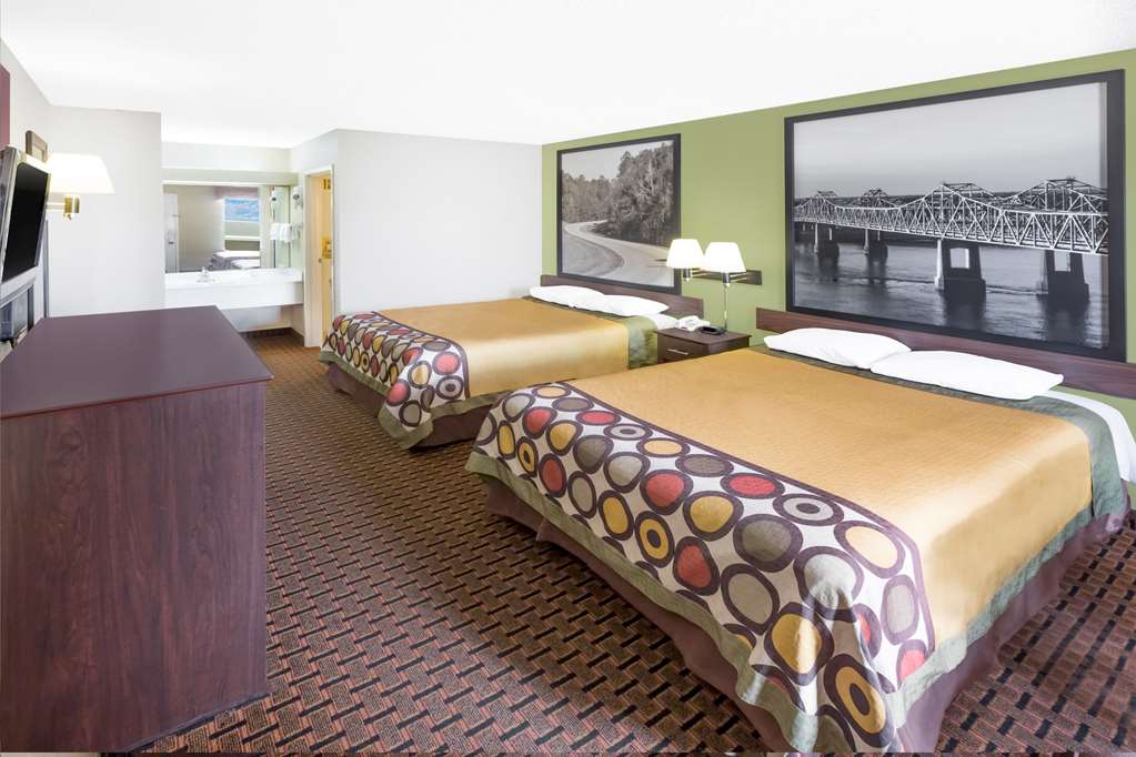 Super 8 by Wyndham Madison Ridgeland Area - photo 9